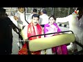 రామ్ చరణ్ క్రేజ్ మాములుగా లేదుగా | Ram Charan Visits Tirumala With Upasana & Daughter Klin Kaara  - 04:13 min - News - Video