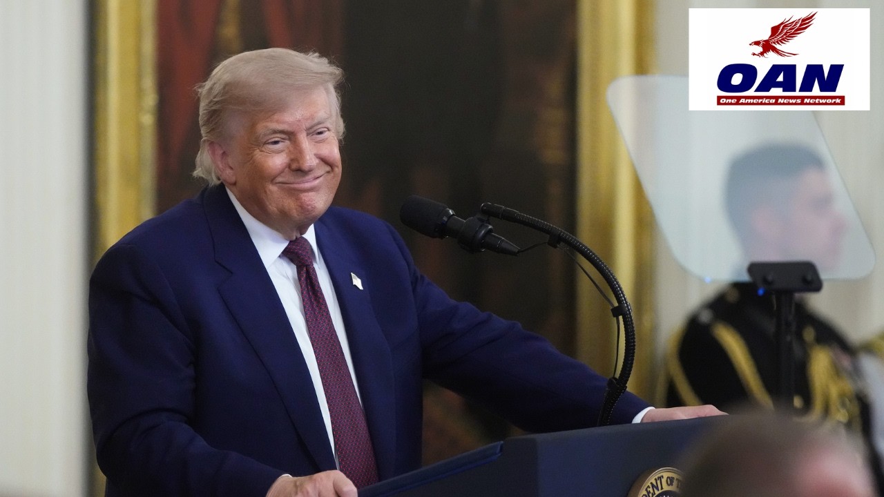 Trump Awards Medal of Honor to Marine Hero Who Stopped a North Vietnamese Invasion