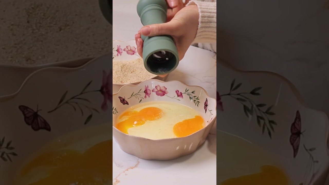 Brněnský řízek plněný vaječnou směsí, hráškem a šunkou představuje vítanou změnu #toprecepty #food