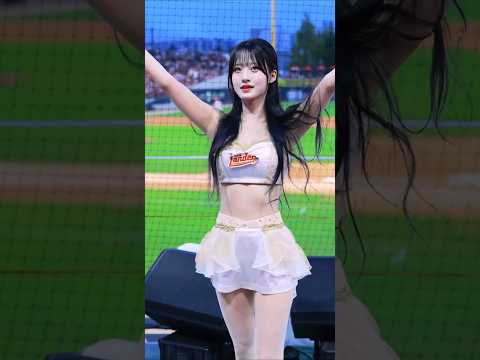 ssg랜더스 정설아치어리더 김재환선수 응원 <strong>직캠</strong> #shorts #정설아 #치어리더 #응원 #공연 #<strong>직캠</strong> #영상 #ssg랜더스