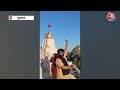 Gujarat: गढ़ गिरनार पर 3300 फिट की ऊंचाई पर Kite उड़ाकर पुजारियों ने मनाया Makar Sankranti  - 02:01 min - News - Video