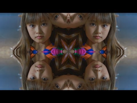 0.8秒と衝撃。「虹色の言葉」(歌詞付き)