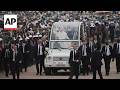 Pope leads mass in Angolan city of Kilamba
