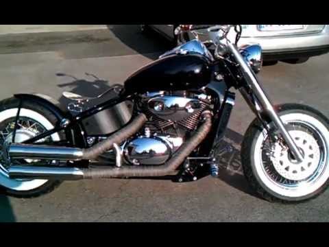 Suzuki VL 800 Volusia Bobber - YouTube