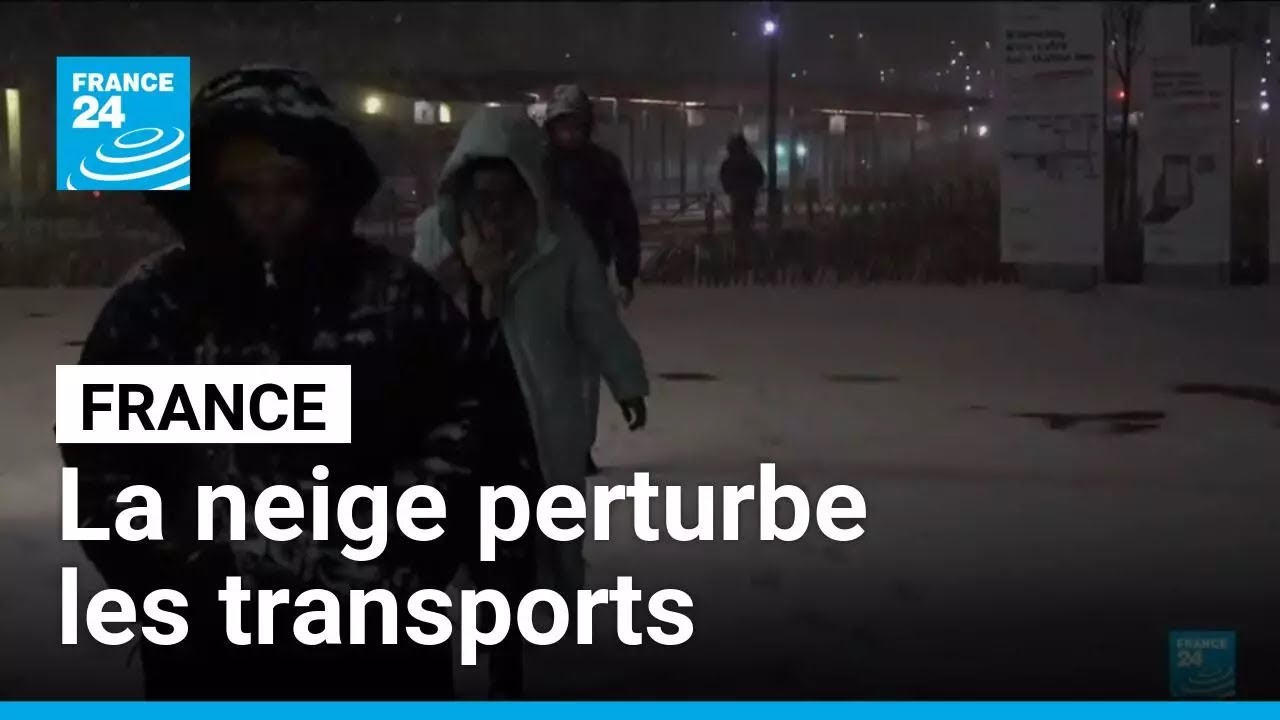 France : la neige provoque des perturbations dans les transports • FRANCE 24