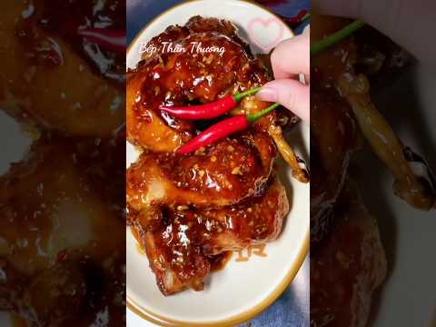 Đùi gà chiêm mắm tỏi đơn giản mà ngon tê lưỡi