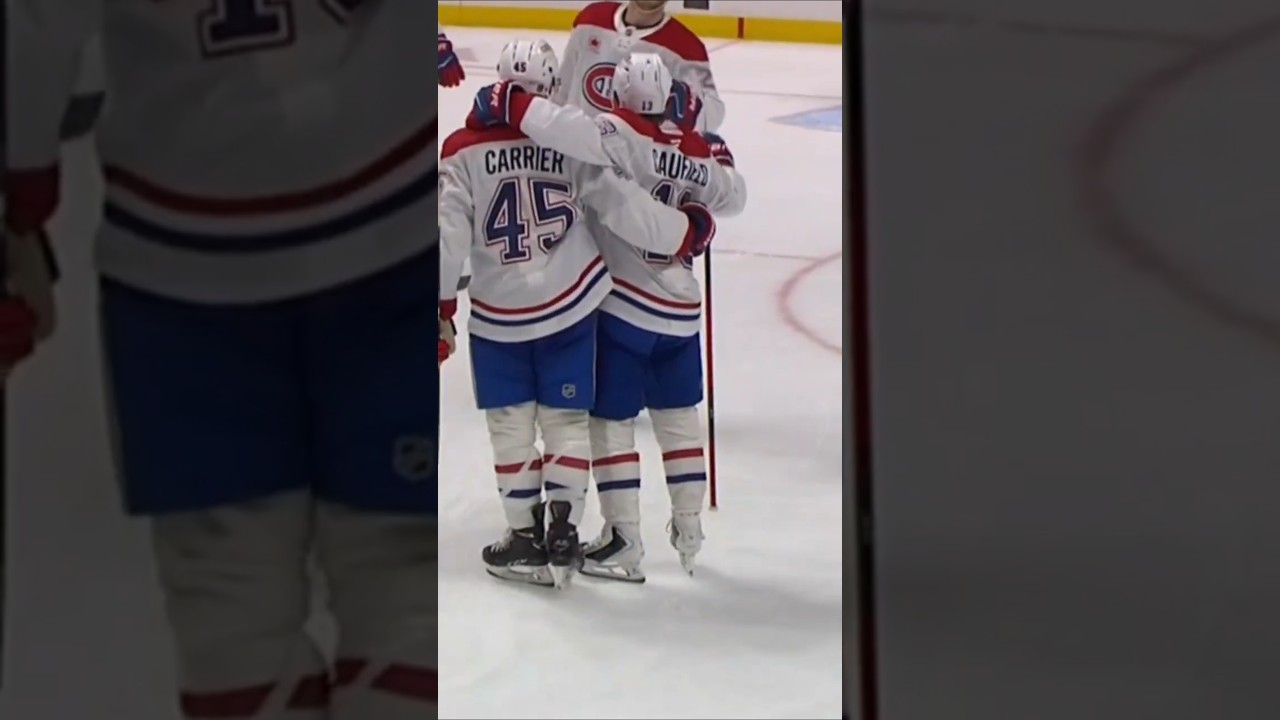 Cole Caufield trouve l'ouverture et c'est 3 à 0!😳👌🏻