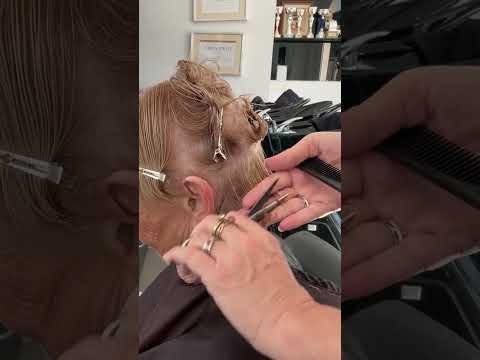 Short layer haircut #haircut #hair #hairstyle #beauty