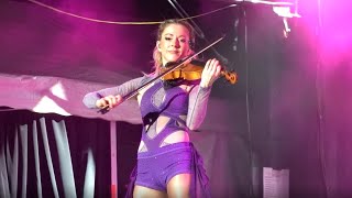 Lindsey Stirling plays “Toccata and Fugue” at Wisconsin State Fair 2023