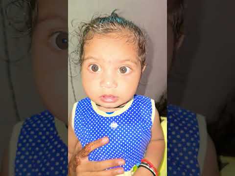 छोटी सी नंन्ही परी।क्या मांग रही है खाने को🥰😘#trending #youtubeshorts #parmilavlog222 #village#viral