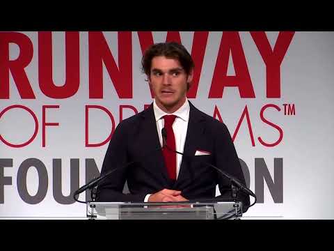 'Breaking Bad' star RJ Mitte dies at 34, representatives say