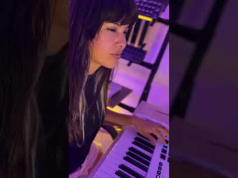 Laura Katic creates a track using Naada | Anahata Breath  #vst #musicproducer #synth