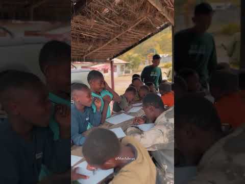 Semangat adik adik di papua pegunungan #fypシ゚viral #tnidihatirakyat #ytbshorts #fyp