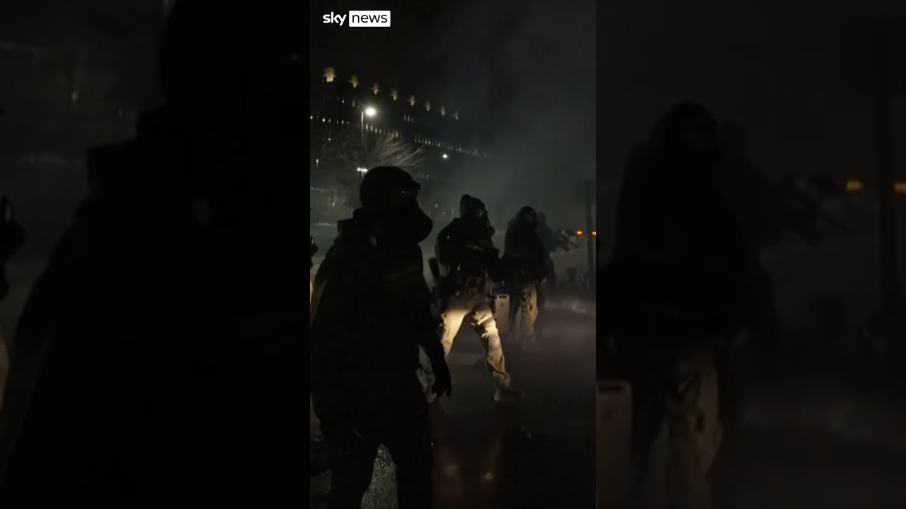 Officers throw flashbangs at Minneapolis protesters