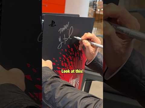 Yuri Lowenthal signs the Spider-Man PS5 console, controller, and more! #spiderman2ps5 #spiderman