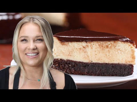 How To Make Chocolate Fudge Brownie Cheesecake with Alix ? Tasty