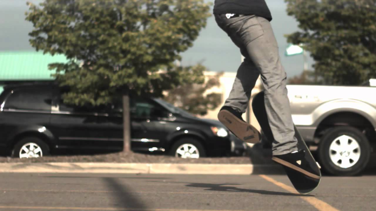 Skateology: 360 hardflip (1000 fps slow motion) - YouTube