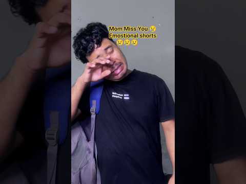 maa bahut yaad aati hai || Miss you Mama Heart touching shorts || #missyoumom 😢😢