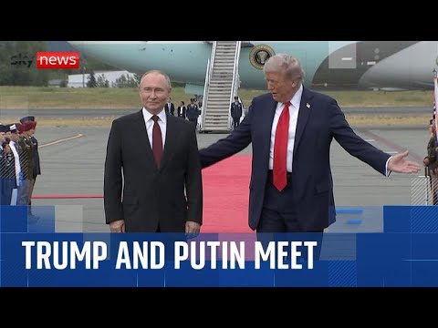 BREAKING: Donald Trump applauds Vladimir Putin as Presidents meet for Ukraine summit