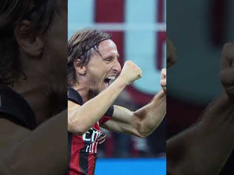 Different Traditions, Same Passion #Shorts #NapoliMilan #SerieA