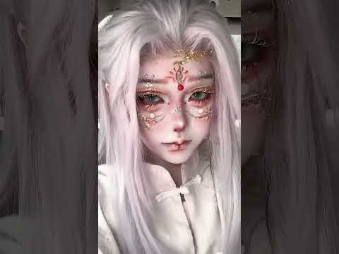 the car shaker very rhythmically#cosplay #makeup