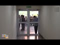 Delhi Police Team Arrives at AAP Rajya Sabha MP Swati Maliwal’s Residence | News9  - 02:56 min - News - Video
