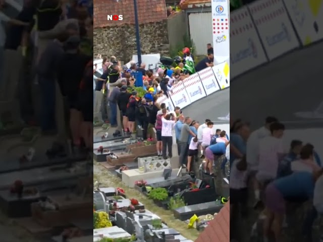 'Respectloze' wielerfans staan op begraafplaats om renners te zien
