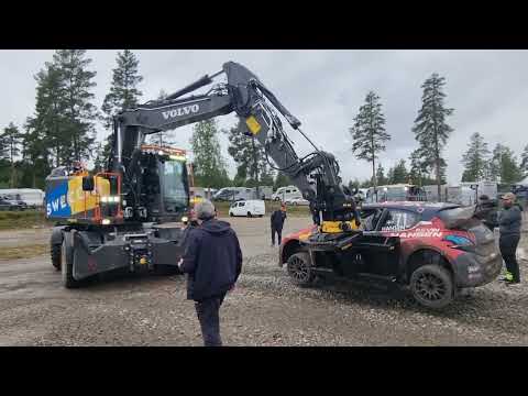 Volvo EWR170E to the rescue - Höljes World RX of Sweden