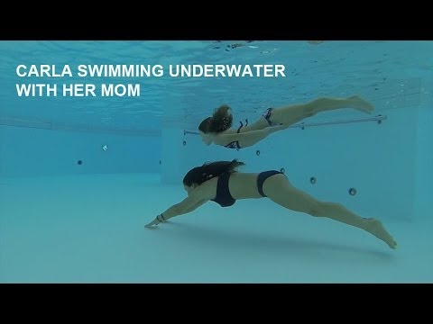 Carla Underwater Swimming With Mom Like Mermaids Youtube