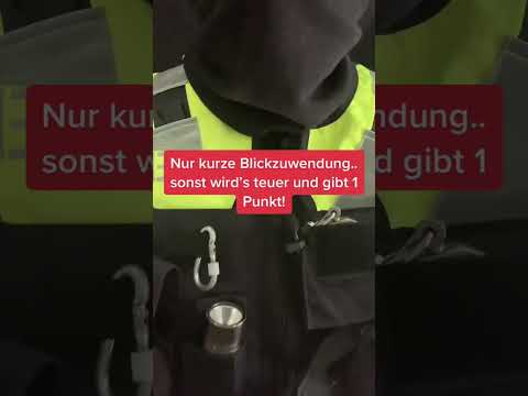 Handy in Halterung erlaubt? #handy #autofahren #motorrad