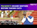 PM Modi Oath Ceremony | PM Modis Gesture Before Taking Oath At Rashtrapati Bhavan