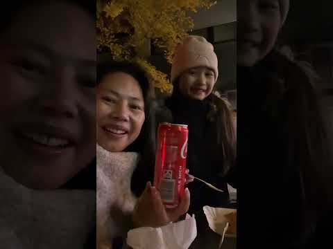 Đi hội chợ ăn cá rán đặc sản Holland