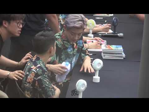170813 KOKOBOP 신촌 EXO 팬사인회 디오 (도경수, D.O. FOCUS)