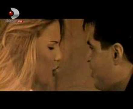 Ferda Anıl Yarkın -Üzülme