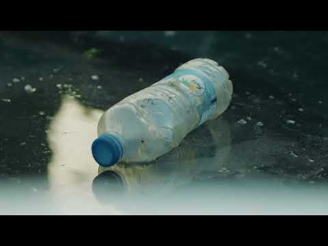 Mandy - From ocean plastic waste to a sleek easy chair