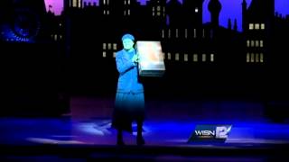 Kidd gets exclusive look at hit musical Wicked