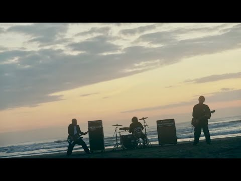 DRADNATS - Stay (OFFICIAL VIDEO)