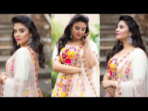 Anchor Sreemukhi looks ethereal in her latest photoshoot pics Anchor Sreemukhi looks ethereal in her latest photoshoot pics