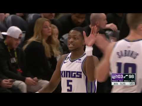 De'Aaron Fox Drops Career-Quarter-High In The 4th - 22 PTS | January 3, 2022 video clip