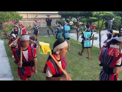 一日限りで燃やす獅子　22年ぶりに使った伝統素材はバナナの木の芯 02