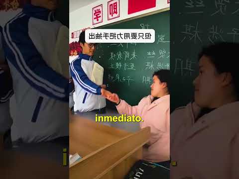 LA MAESTRA LES QUITO SUS TELEFONOS!