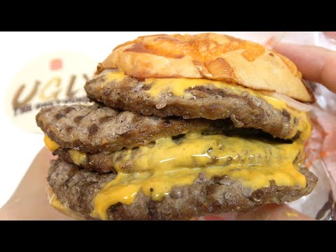 Ugly The One Pounder Burger King 4 Kinds Cheese Craft Buns are so Good!
