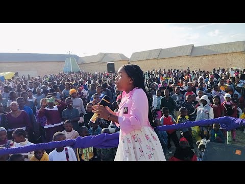 BINTI YAKE SIFAELI MWABUKA (ESTER) LIVE PERFORMANCE- MAFINGA