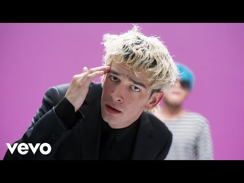 The 1975 - TOOTIMETOOTIMETOOTIME Official Video