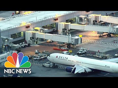 Terrifying near-miss between passenger planes at JFK Airport