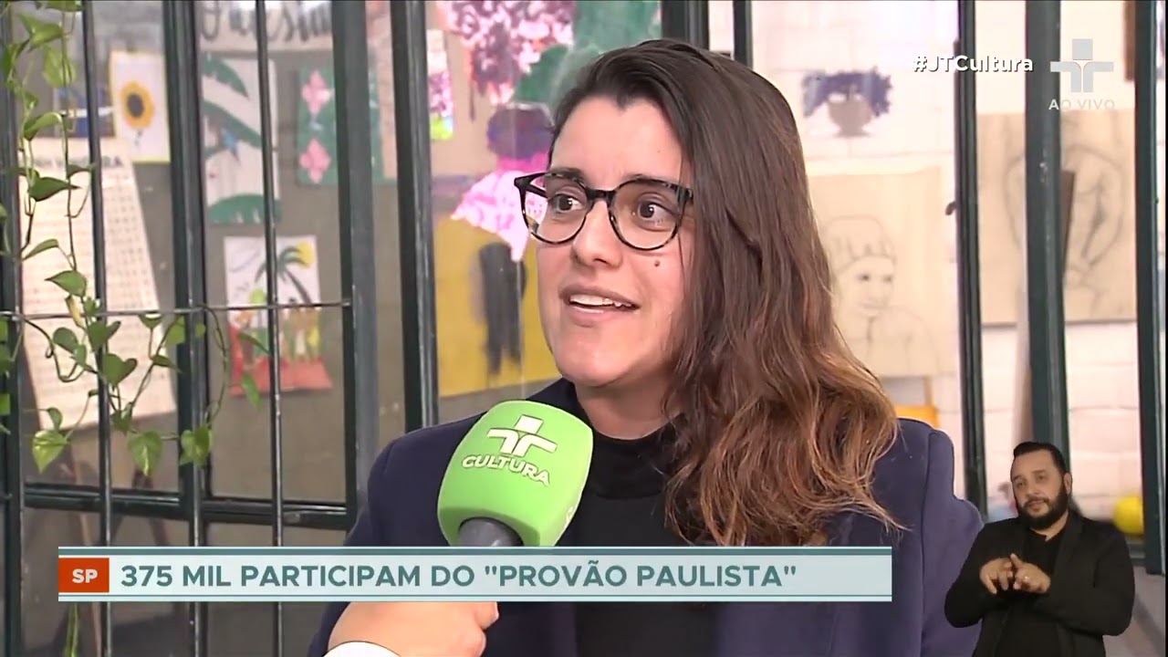 Mais de 370 mil estudantes fazem o Provão Paulista em busca de vaga nas universidades estaduais