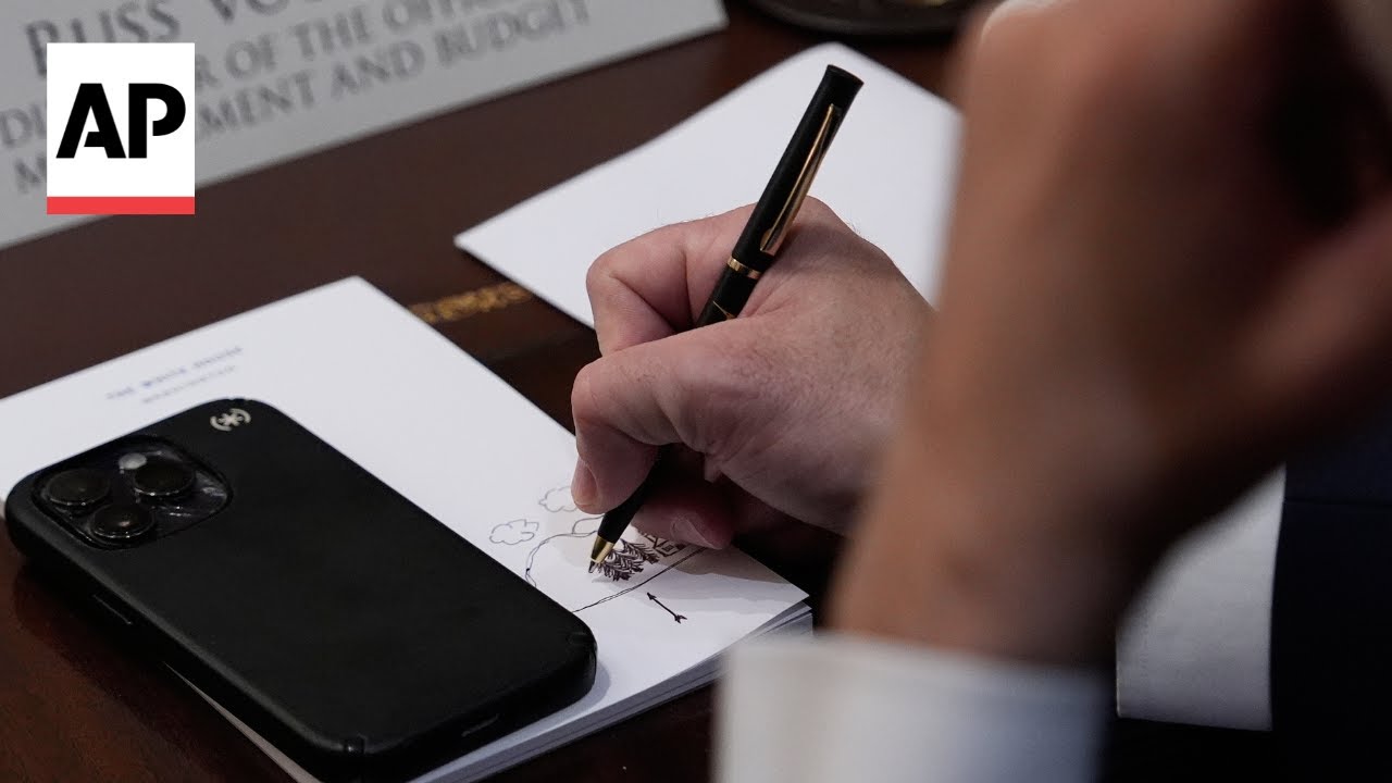 Doodling and drowsiness highlight Trump’s two-hour Cabinet meeting