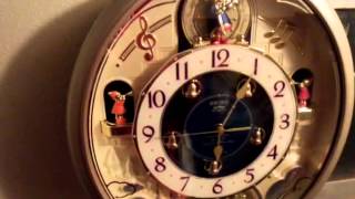 セイコーウェーブシンフォニーRE555S からくり時計 - YouTube