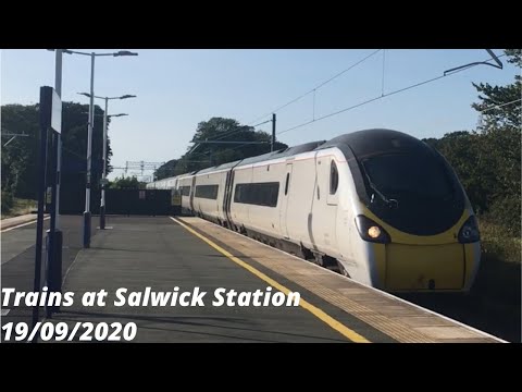 Trains at Salwick Station (19/09/2020)