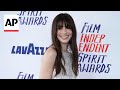 Hathaway, Portman, walk at Spirit Awards